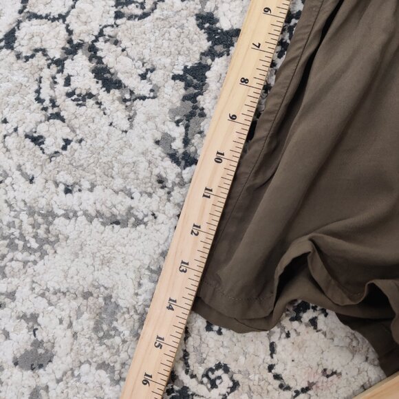 Thyme Maternity Women's Shorts Size S Brown Casual Elasticated Smocking Waist - Picture 6 of 7